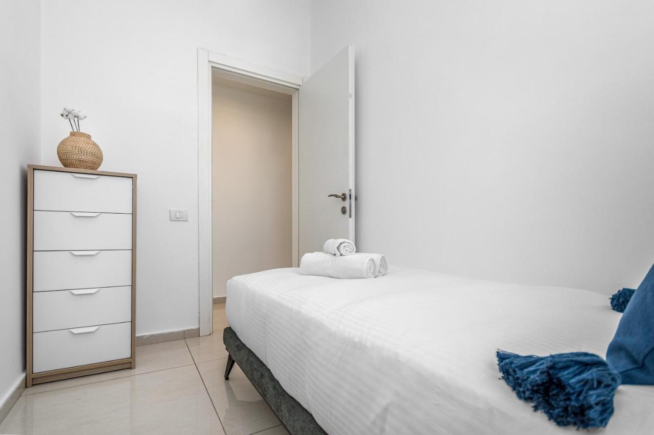 Superb 1,5 Bdr W Balcony Close To The Beach Tel Aviv Exterior foto